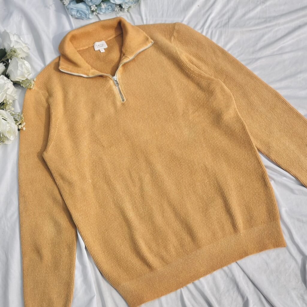 Biscuit Half Zipper Sweater